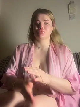 Snapshot of aydabella7777 chatting on 01-16-26, 09:41 aydabella7777 online show from 01-16-26, 09:41