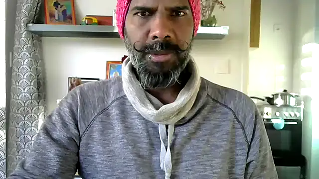 Snapshot of frenchblackc31 chatting on 01-06-26, 03:16 frenchblackc31 online show from 01-06-26, 03:16