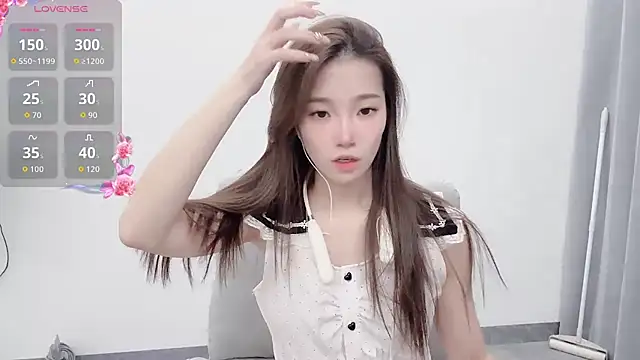 yuyu 77 online show from 09-28-25, 04:34