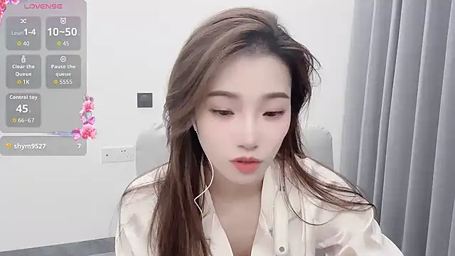 yuyu 77 online show from 10-21-25, 02:40