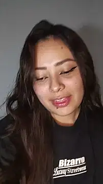 Damii 001 online show from 05-27-26, 01:57
