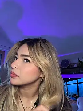 Snapshot of OriannaFox chatting on 09-08-25, 04:06 OriannaFox online show from 09-08-25, 04:06