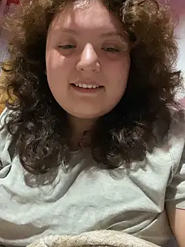 Snapshot of Solangerulo_ chatting on 02-18-26, 04:41 Solangerulo online show from 02-18-26, 04:41