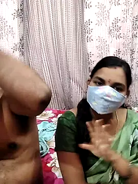 Snapshot of Lalitha-1995 chatting on 09-22-25, 05:15 Lalitha-1995 online show from 09-22-25, 05:15
