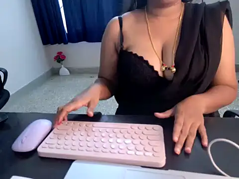 Snapshot of Anjalistar chatting on 09-21-25, 04:36 Anjalistar online show from 09-21-25, 04:36