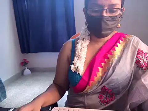 Snapshot of Anjalistar chatting on 10-03-25, 03:36 Anjalistar online show from 10-03-25, 03:36