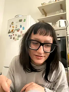 Snapshot of severingratty chatting on 10-04-25, 10:24 severingratty online show from 10-04-25, 10:24