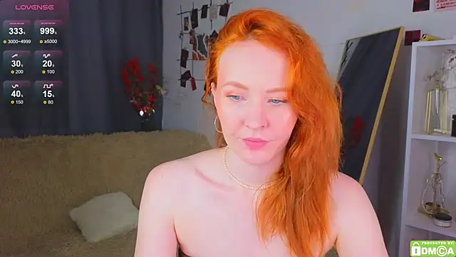 Snapshot of JoyceJones chatting on 09-17-25, 07:04 JoyceJones online show from 09-17-25, 07:04