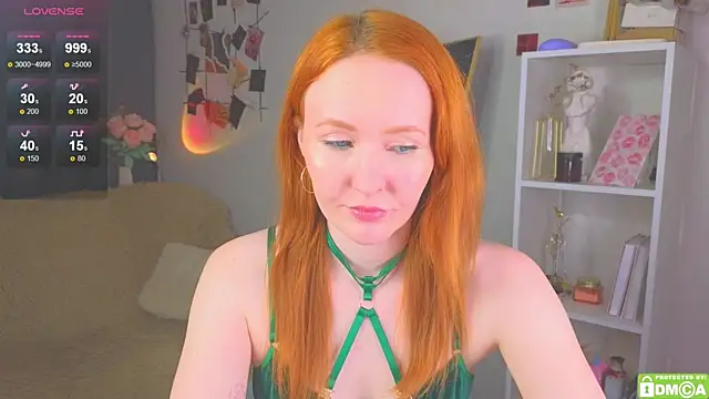 Snapshot of JoyceJones chatting on 10-11-25, 07:34 JoyceJones online show from 10-11-25, 07:34