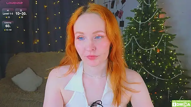 Snapshot of JoyceJones chatting on 12-15-25, 08:13 JoyceJones online show from 12-15-25, 08:13