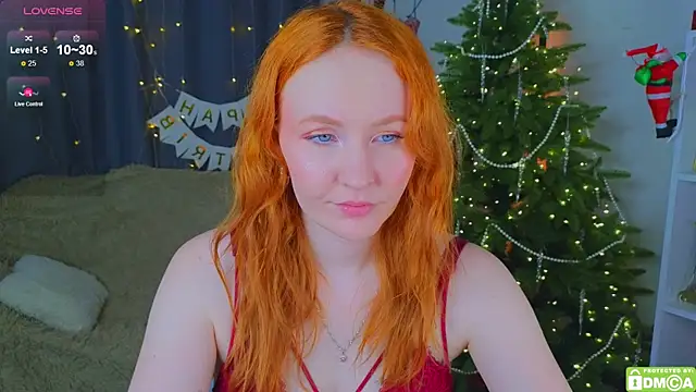 Snapshot of JoyceJones chatting on 01-11-26, 08:14 JoyceJones online show from 01-11-26, 08:14