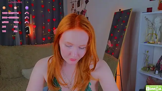 Snapshot of JoyceJones chatting on 02-16-26, 09:11 JoyceJones online show from 02-16-26, 09:11