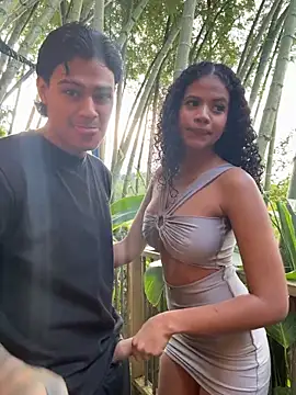 Snapshot of Rose-andres chatting on 02-02-26, 09:46 Rose-andres online show from 02-02-26, 09:46