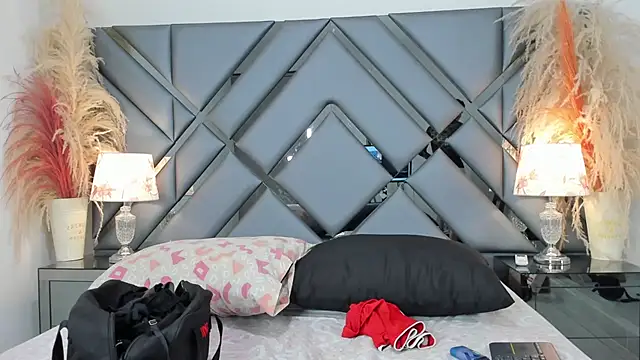 Milan LewisS online show from 11-18-25, 12:31