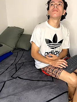 Master Leonardo online show from 09-27-25, 03:17