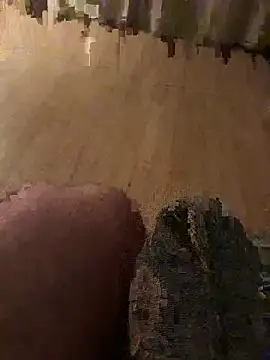 Snapshot of ANDY01114 chatting on 11-30-25, 02:37 ANDY01114 online show from 11-30-25, 02:37