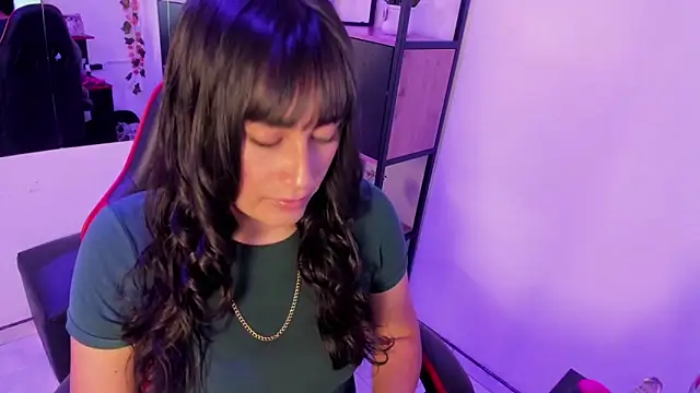 Snapshot of Dhaniela_Naugthy chatting on 10-08-25, 04:15 Dhaniela Naugthy online show from 10-08-25, 04:15