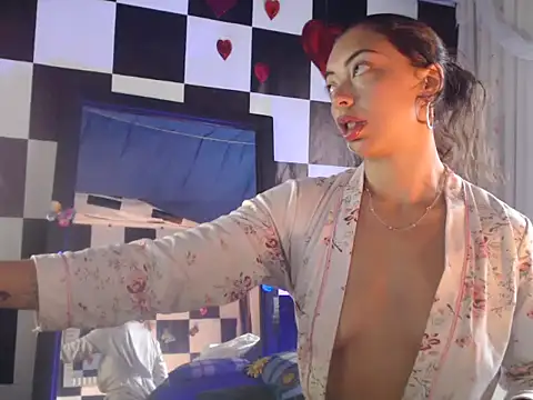 kendraof online show from 11-22-25, 06:40