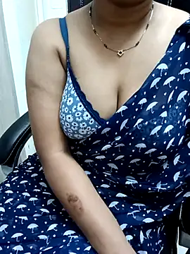 Anushka134 online show from 10-13-25, 05:24