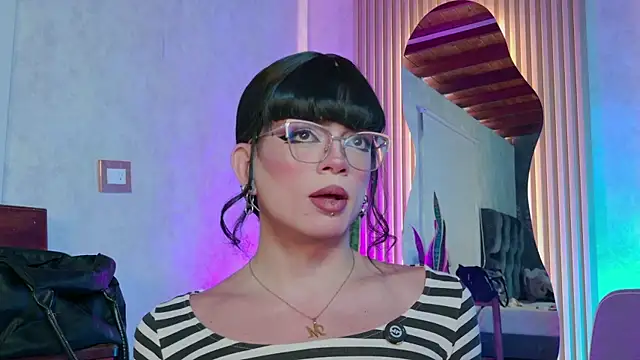 Taurito    online show from 04-05-26, 04:04