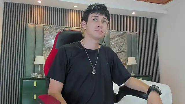 Michael blue online show from 10-05-25, 01:31