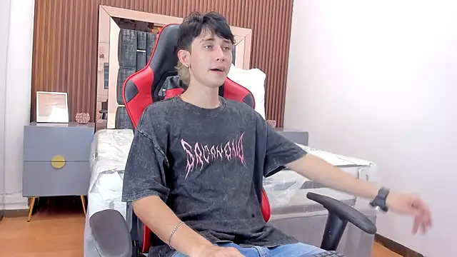 Michael blue online show from 11-01-25, 09:06