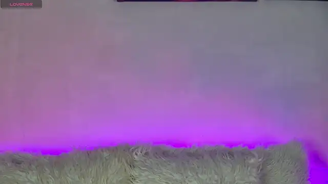 Snapshot of AlysonHuxley_ chatting on 11-25-25, 03:56 AlysonHuxley online show from 11-25-25, 03:56