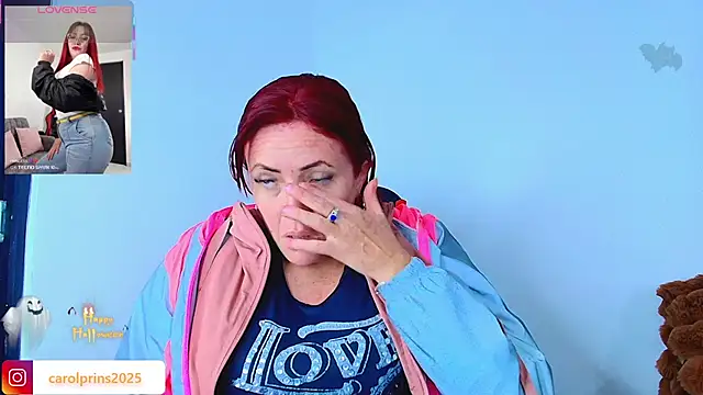 Snapshot of carolinhe_ chatting on 10-28-25, 07:38 carolinhe online show from 10-28-25, 07:38