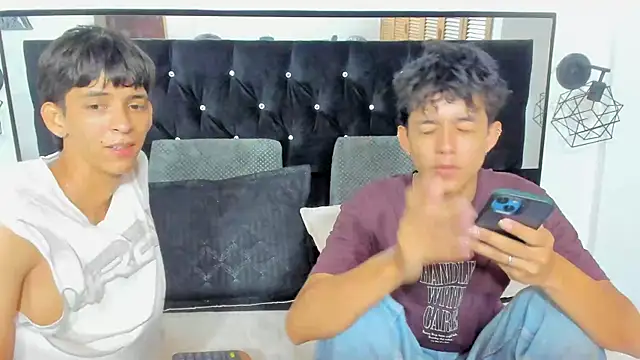 Sebas cat online show from 10-14-25, 02:18