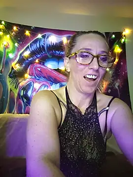 Snapshot of we_are_fucking_serious chatting on 06-17-26, 12:46 we are fucking serious online show from 06-17-26, 12:46