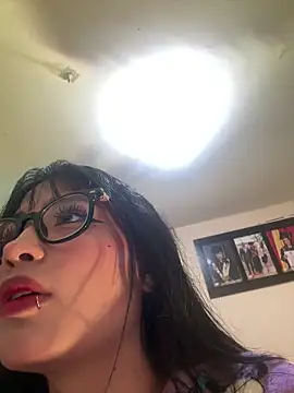 Snapshot of Alysson_cb chatting on 02-03-26, 02:21 Alysson cb online show from 02-03-26, 02:21