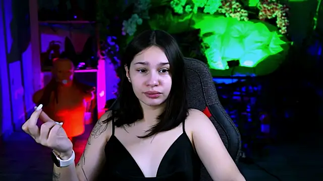 Snapshot of KimClarks_ chatting on 10-28-25, 12:52 KimClarks  online show from 10-28-25, 12:52