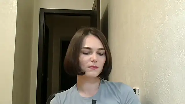 Snapshot of Silviaa_a chatting on 06-18-26, 07:40 Silviaa a online show from 06-18-26, 07:40