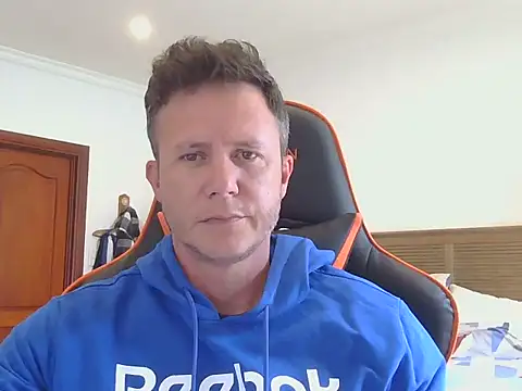 Snapshot of TroyDieselXXX chatting on 11-04-25, 06:45 TroyDieselXXX online show from 11-04-25, 06:45