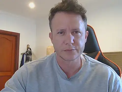 Snapshot of TroyDieselXXX chatting on 11-05-25, 04:12 TroyDieselXXX online show from 11-05-25, 04:12