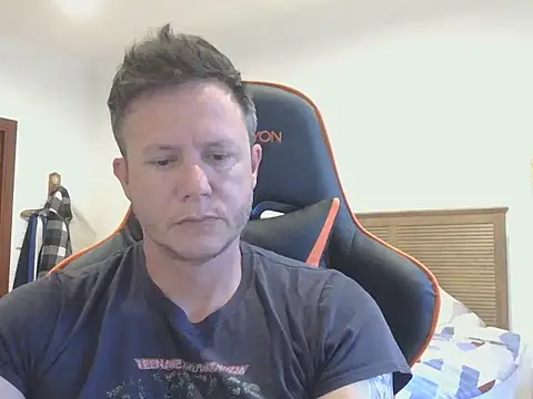 Snapshot of TroyDieselXXX chatting on 11-06-25, 04:02 TroyDieselXXX online show from 11-06-25, 04:02