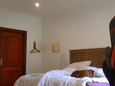 Snapshot of TroyDieselXXX chatting on 11-23-25, 06:24 TroyDieselXXX online show from 11-23-25, 06:24