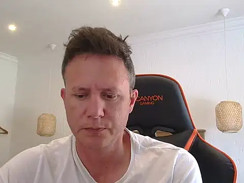 Snapshot of TroyDieselXXX chatting on 11-30-25, 07:45 TroyDieselXXX online show from 11-30-25, 07:45