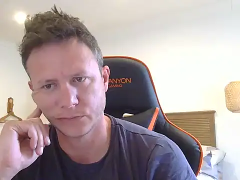 Snapshot of TroyDieselXXX chatting on 12-04-25, 05:39 TroyDieselXXX online show from 12-04-25, 05:39