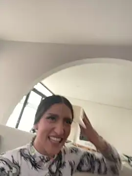 Scaarlettfox online show from 02-09-26, 07:18