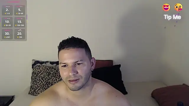 Snapshot of Tim_mz01 chatting on 10-20-25, 07:58 Tim mz01 online show from 10-20-25, 07:58