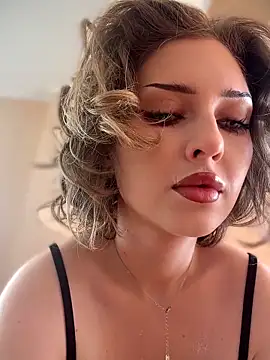 KellyKeler online show from 04-20-26, 10:29