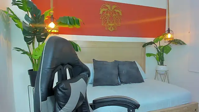 kitty sweeety  online show from 11-12-25, 07:46