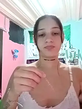 Snapshot of Arii_collins1 chatting on 09-24-25, 05:38 Arii collins1 online show from 09-24-25, 05:38