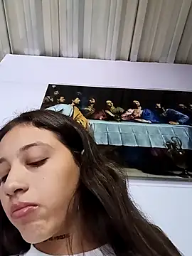 Arii collins1 online show from 11-06-25, 06:20