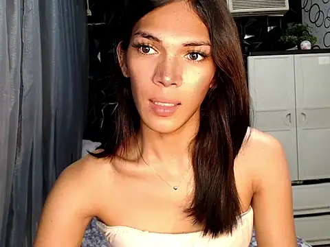 ladyhotcuming online show from 05-27-26, 01:57