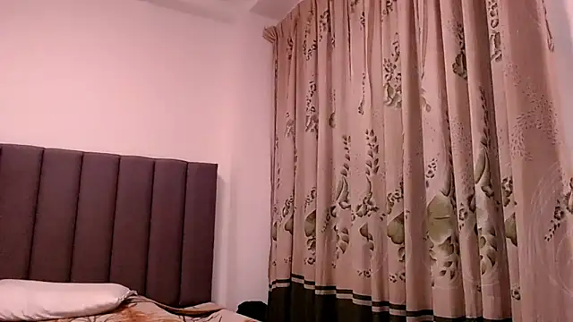 Snapshot of saara_johnson496 chatting on 06-20-26, 12:03 saara johnson496 online show from 06-20-26, 12:03