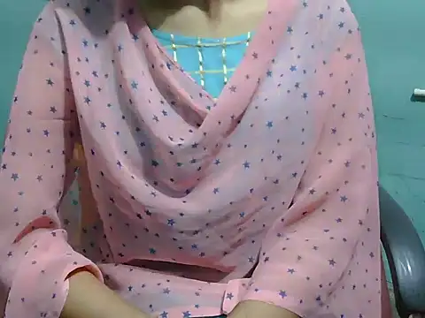 Snapshot of lovely_soniya chatting on 09-30-25, 05:45 lovely soniya online show from 09-30-25, 05:45