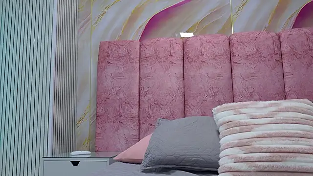 emmacurvy online show from 03-06-26, 03:03