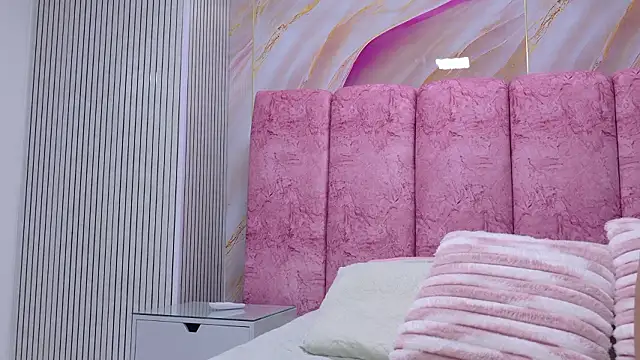 emmacurvy online show from 03-18-26, 03:09